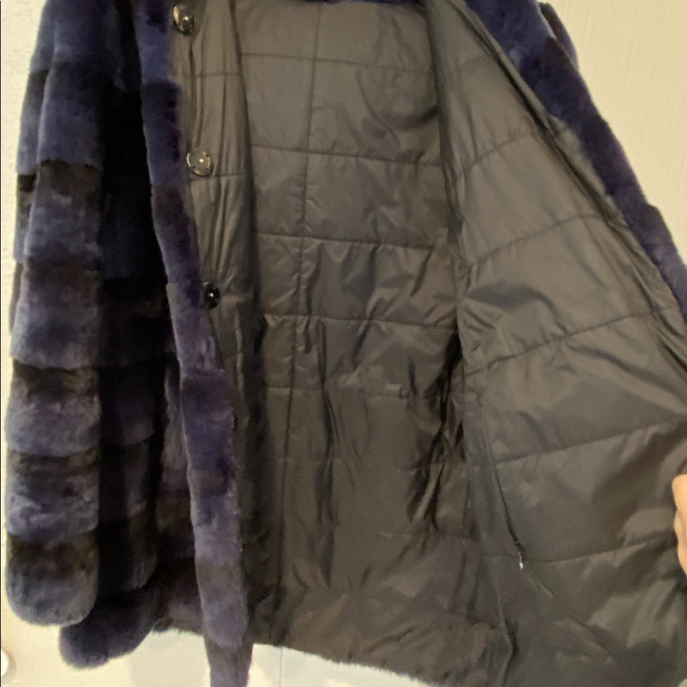Fur Coat - Picture 5 of 14